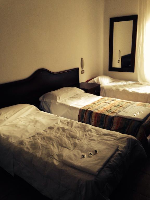 Hotel Medea Μιλάνο Δωμάτιο φωτογραφία